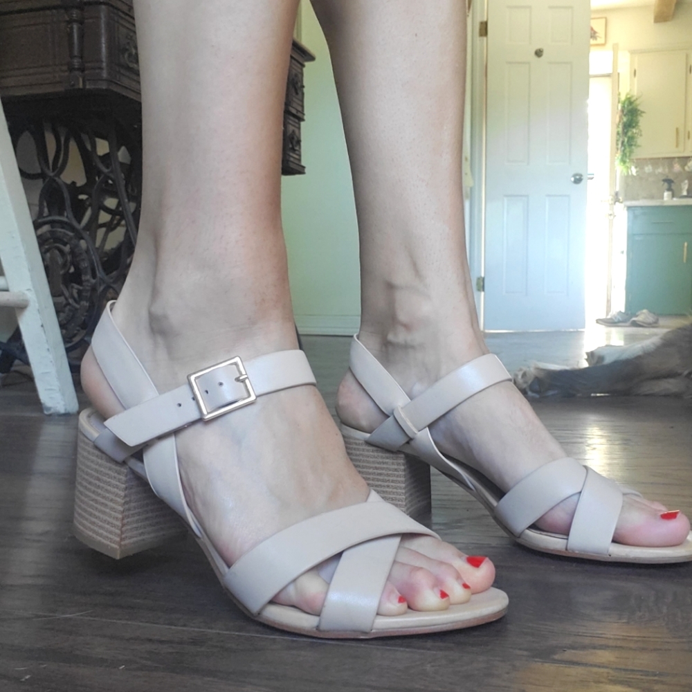 Tan Open Toe Slingback Chunky Heeled Sandals 💗